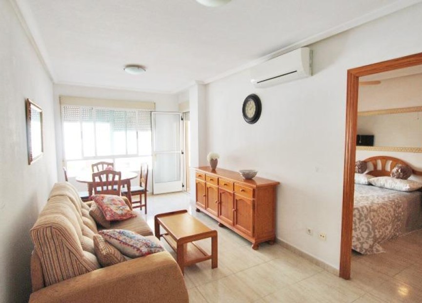 Resale - Apartment / flat - Guardamar del Segura - Calle Cartagena