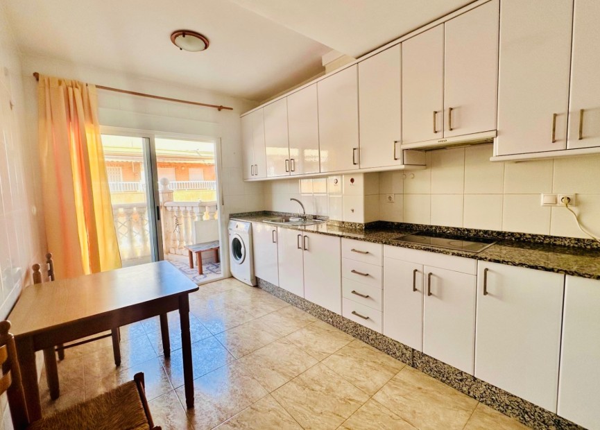 Resale - Apartment / flat - Guardamar del Segura - Pueblo