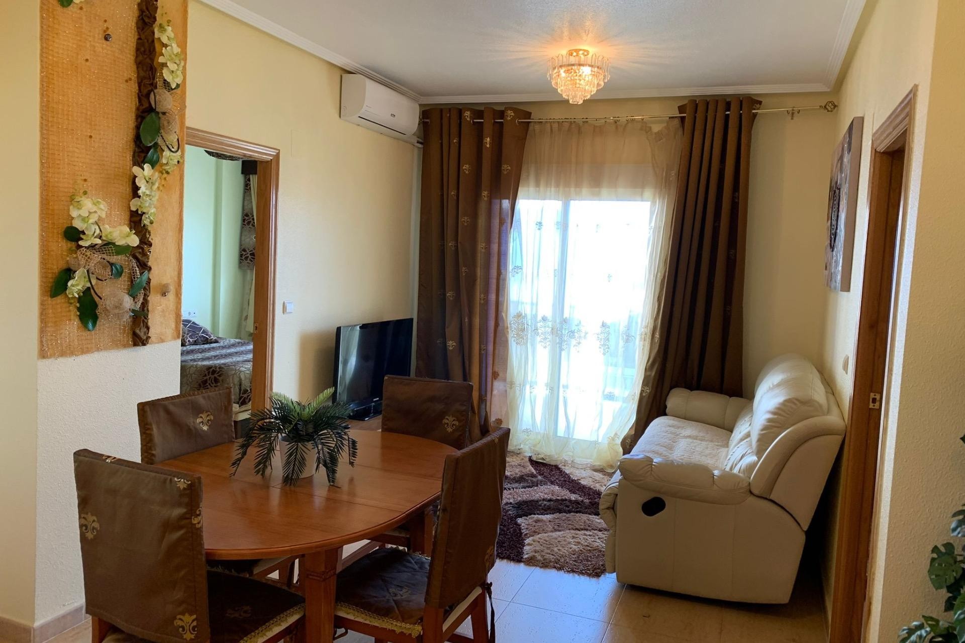 Resale - Apartment / flat - Guardamar del Segura - Puerto