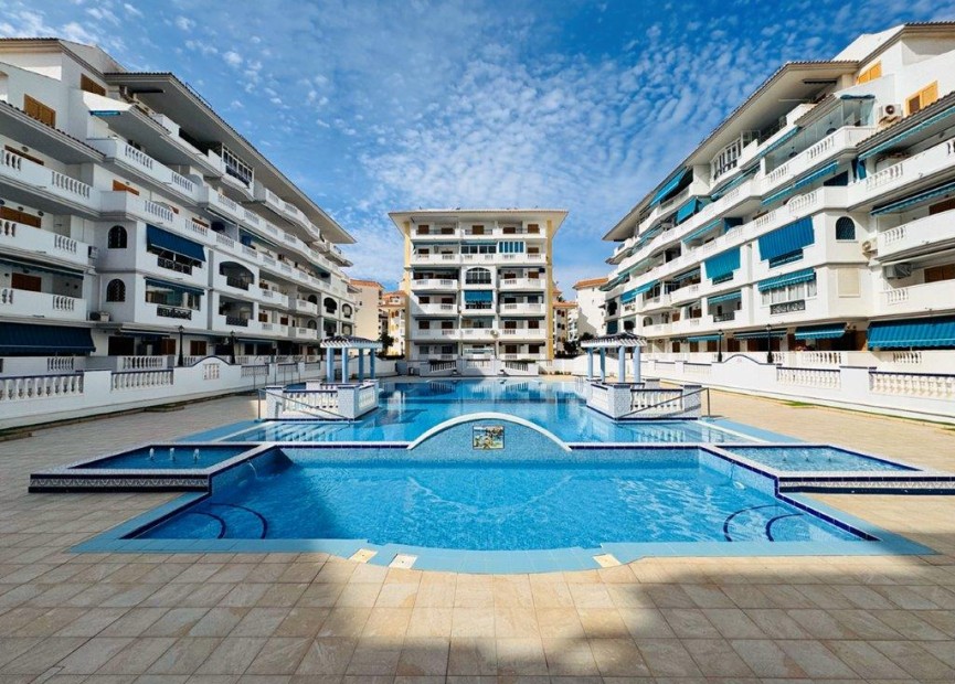 Resale - Apartment / flat - La Mata - Costa Blanca