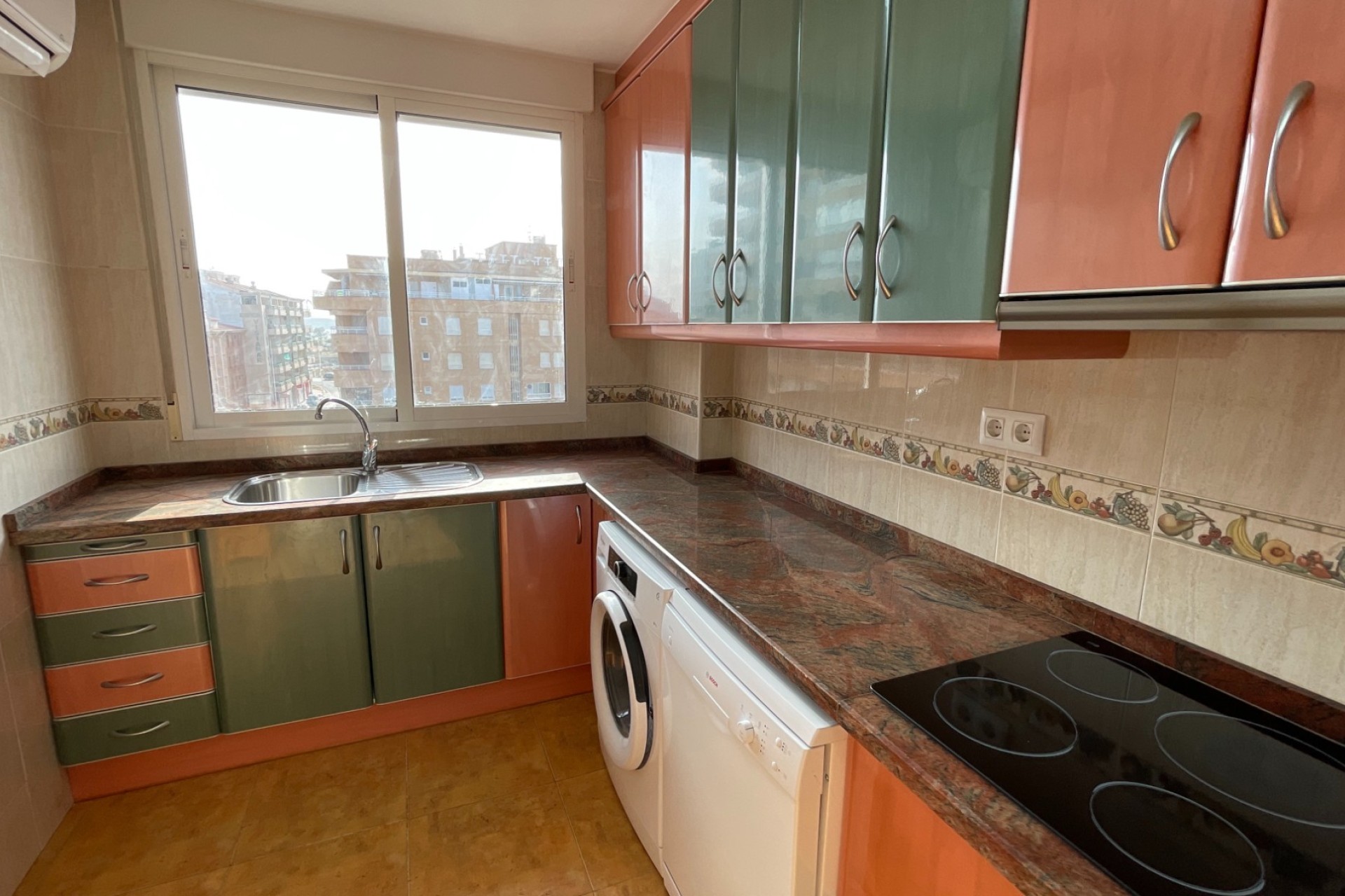 Resale - Apartment / flat - La Mata - Costa Blanca