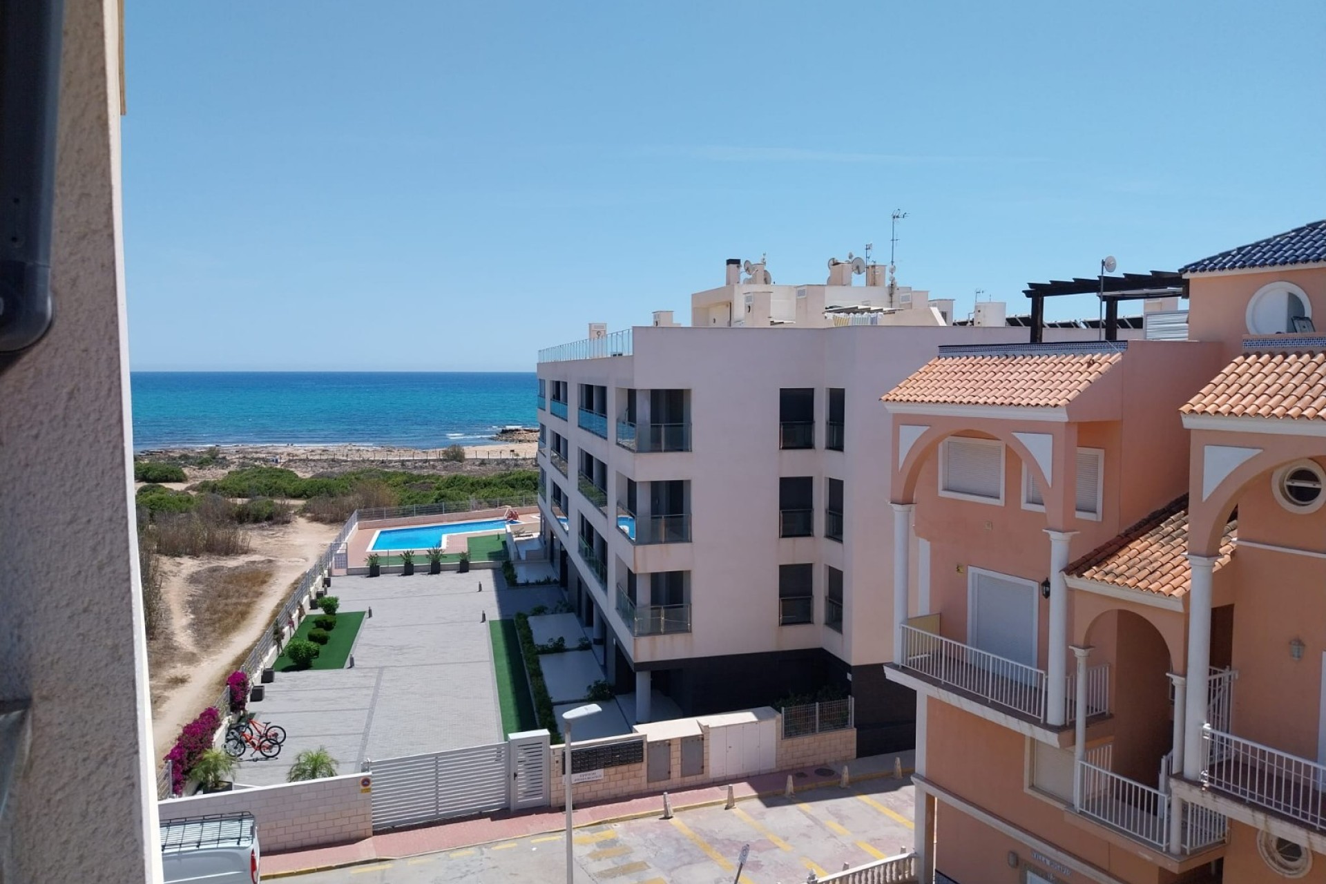 Resale - Apartment / flat - La Mata - Costa Blanca