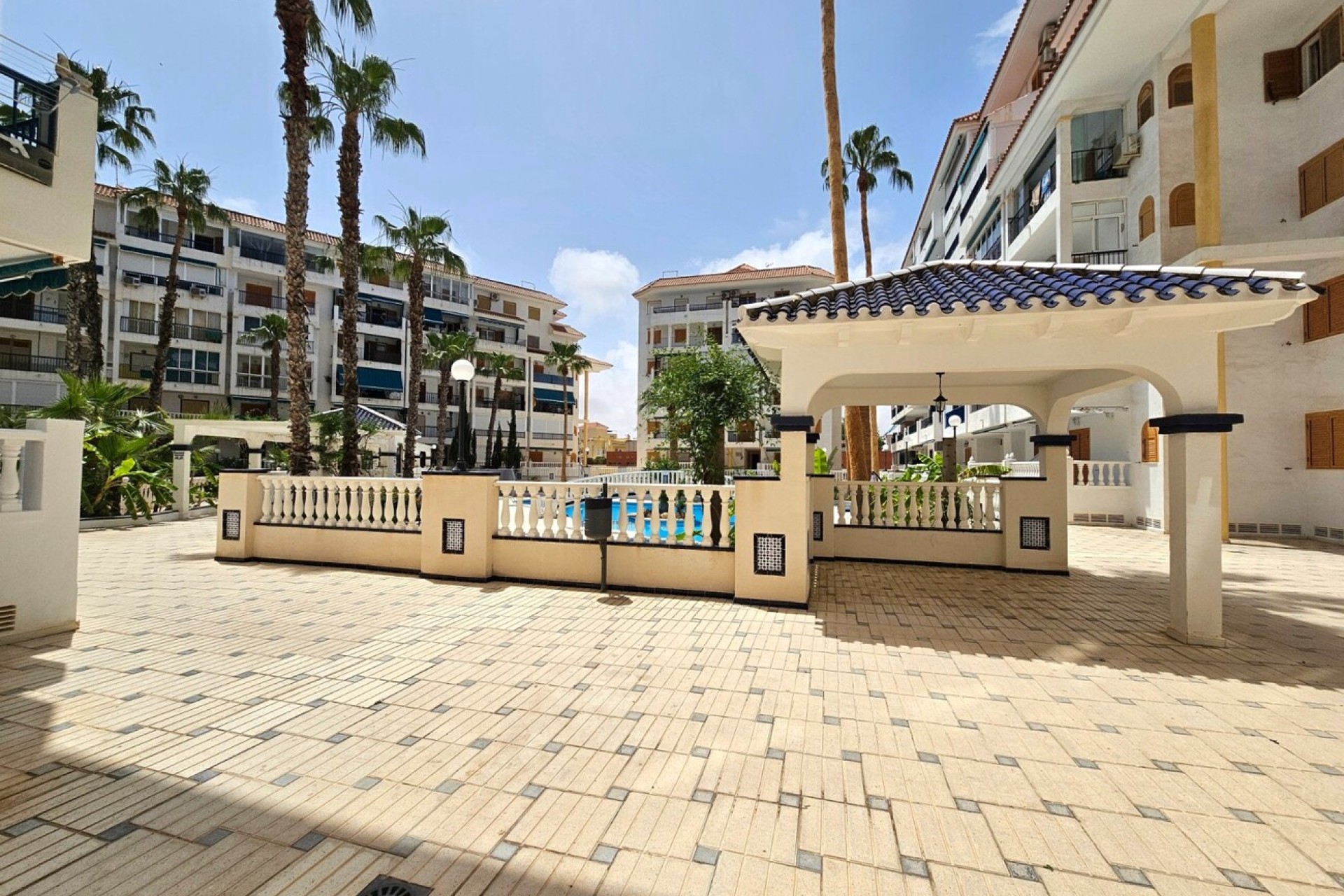 Resale - Apartment / flat - La Mata - Costa Blanca