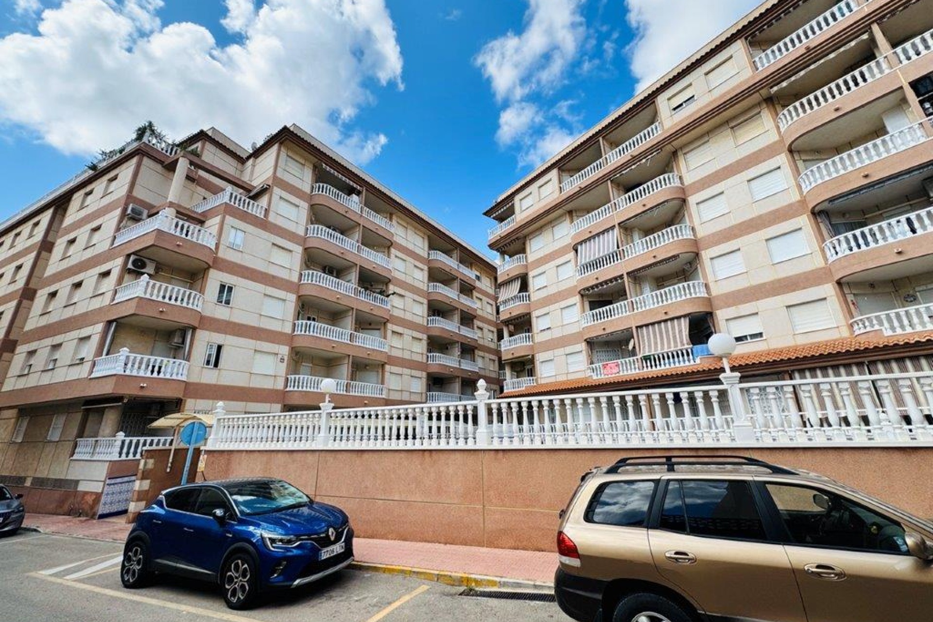 Resale - Apartment / flat - La Mata - Costa Blanca