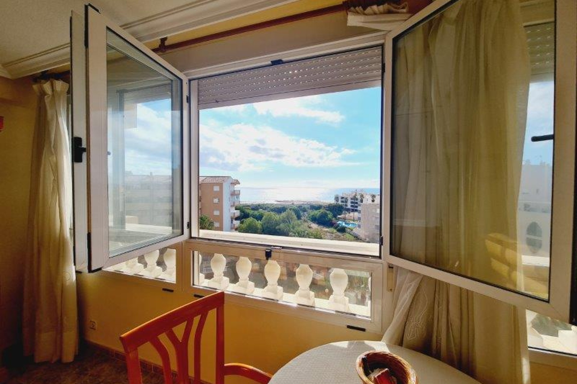 Resale - Apartment / flat - La Mata - Costa Blanca