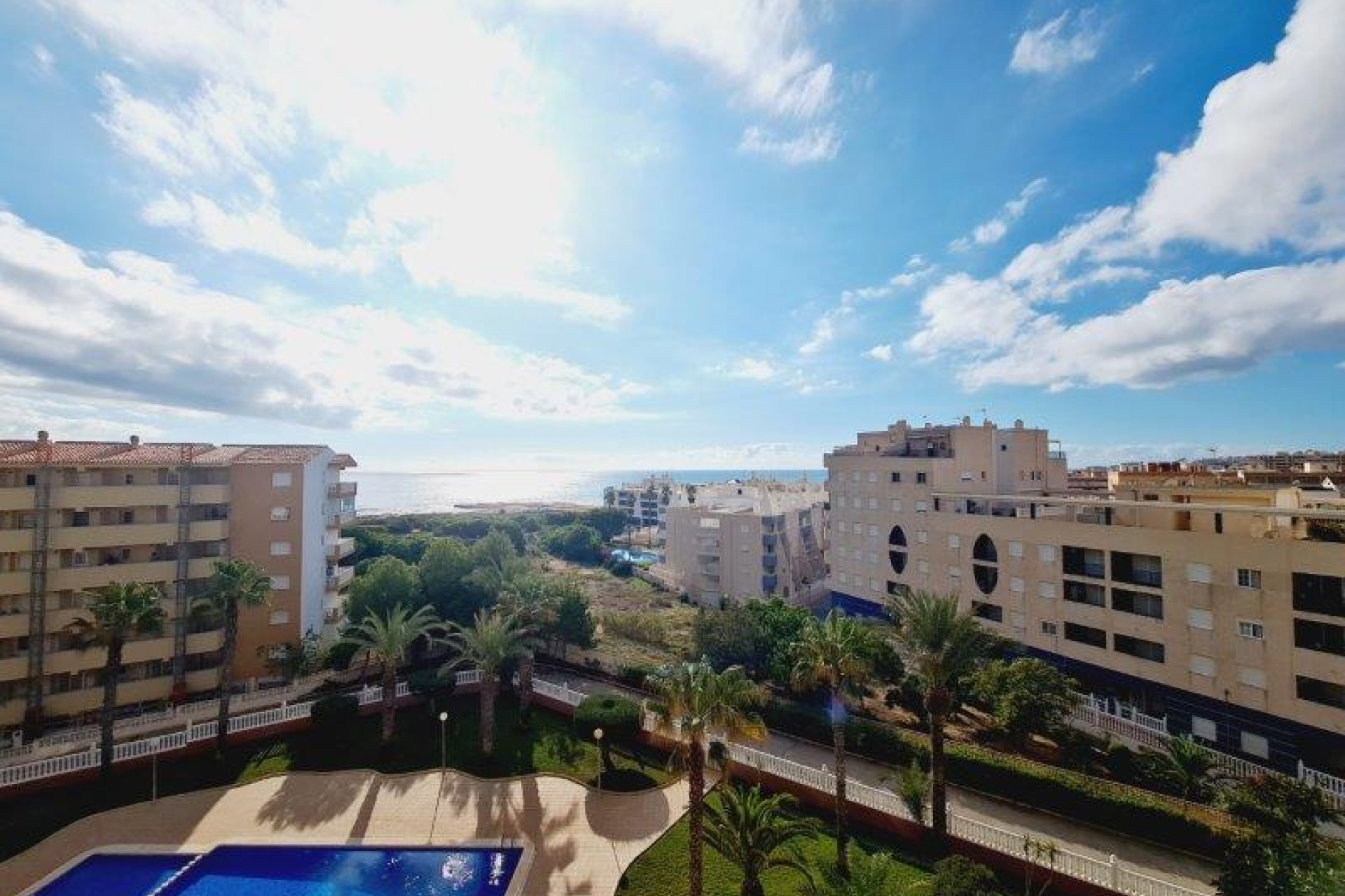 Resale - Apartment / flat - La Mata - Costa Blanca