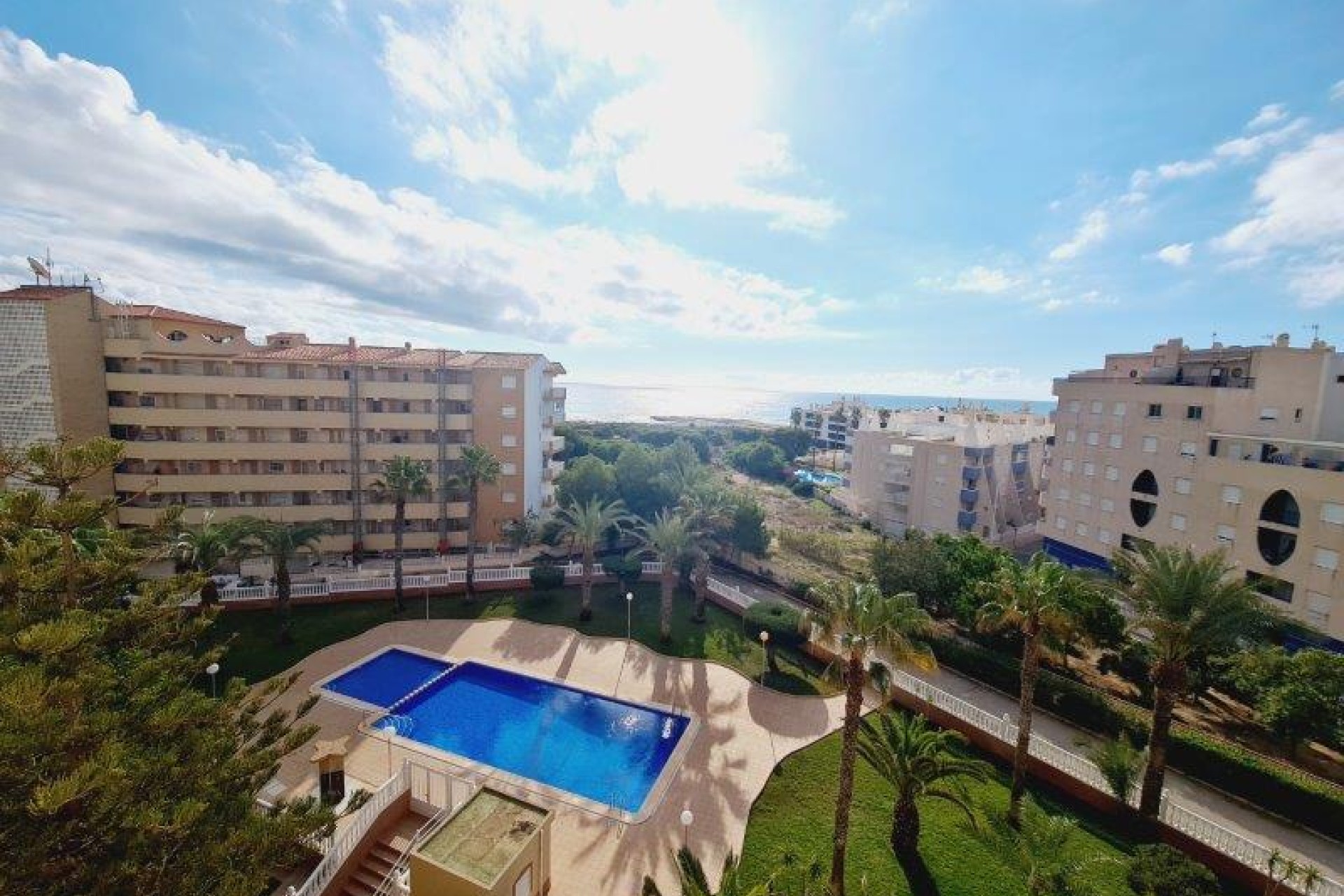 Resale - Apartment / flat - La Mata - Costa Blanca