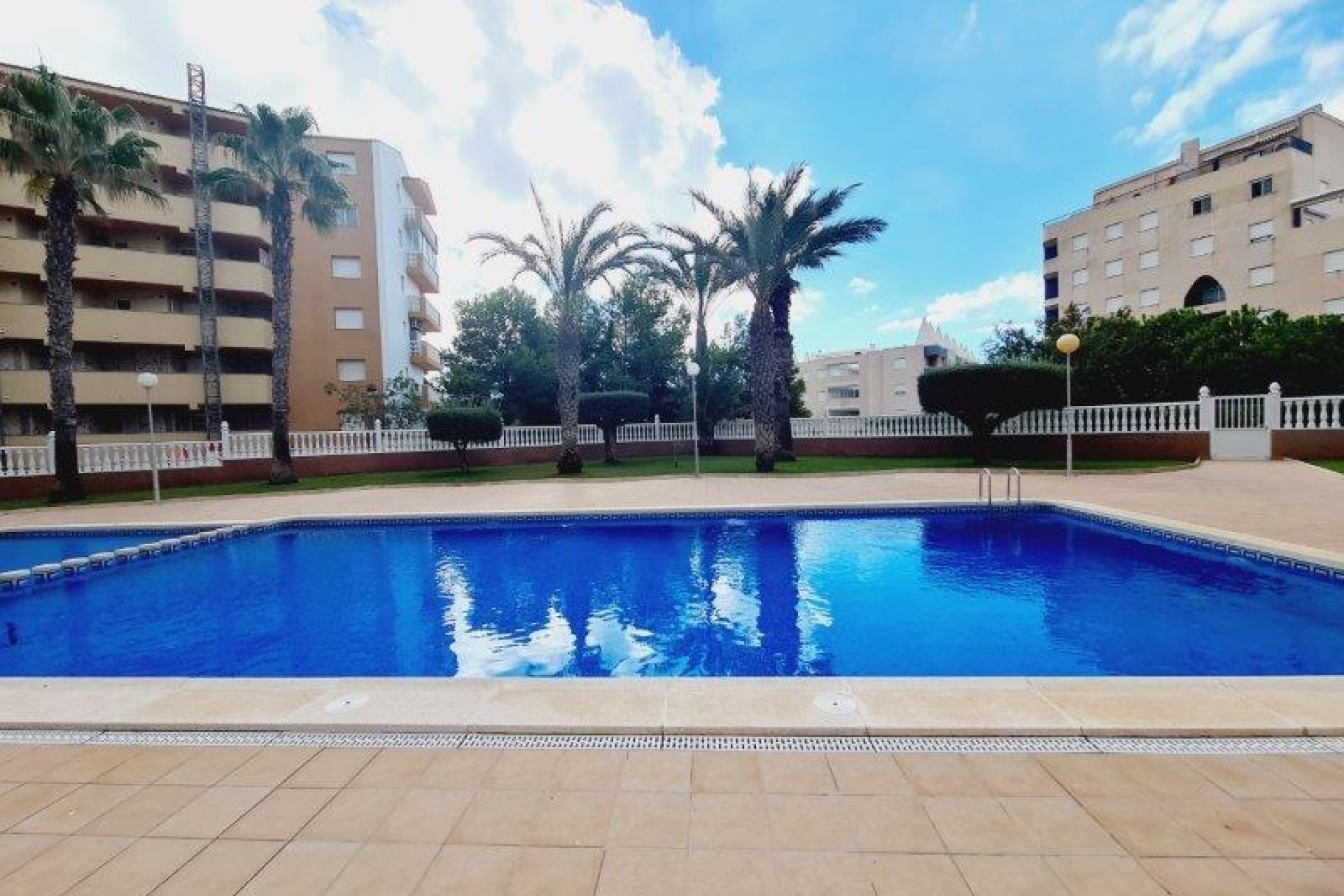 Resale - Apartment / flat - La Mata - Costa Blanca