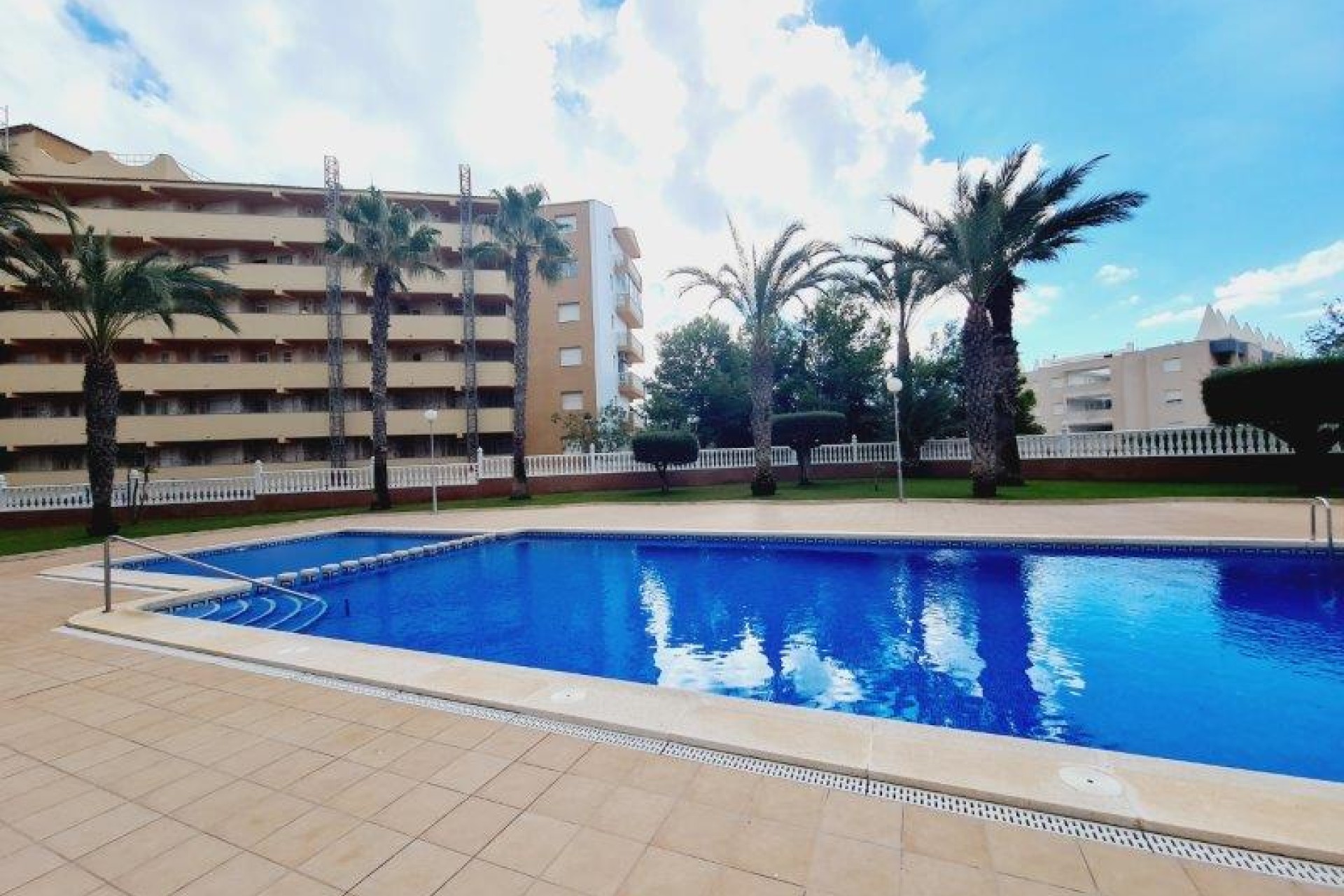 Resale - Apartment / flat - La Mata - Costa Blanca