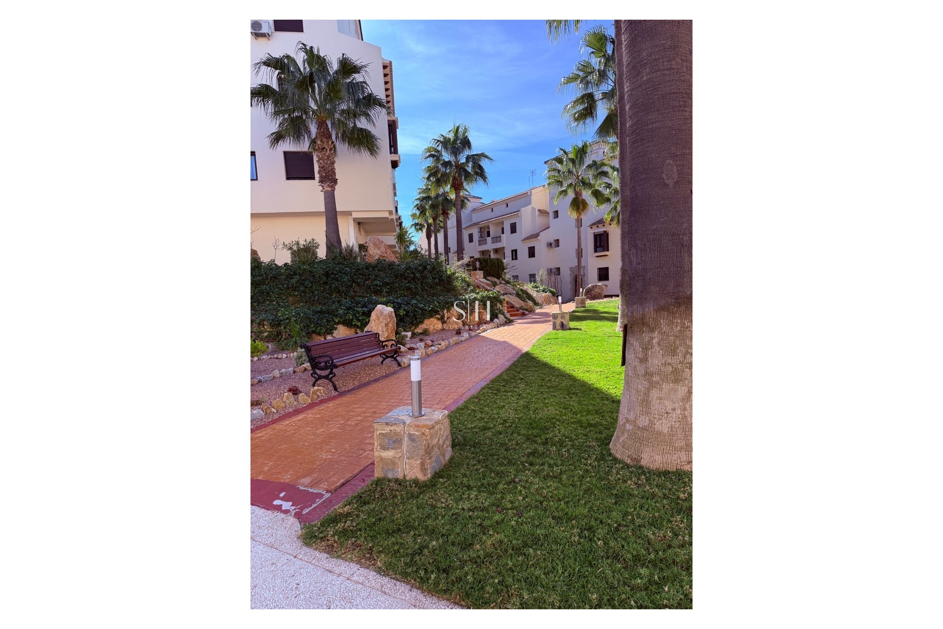 Resale - Apartment / flat - Las Ramblas Golf - Inland