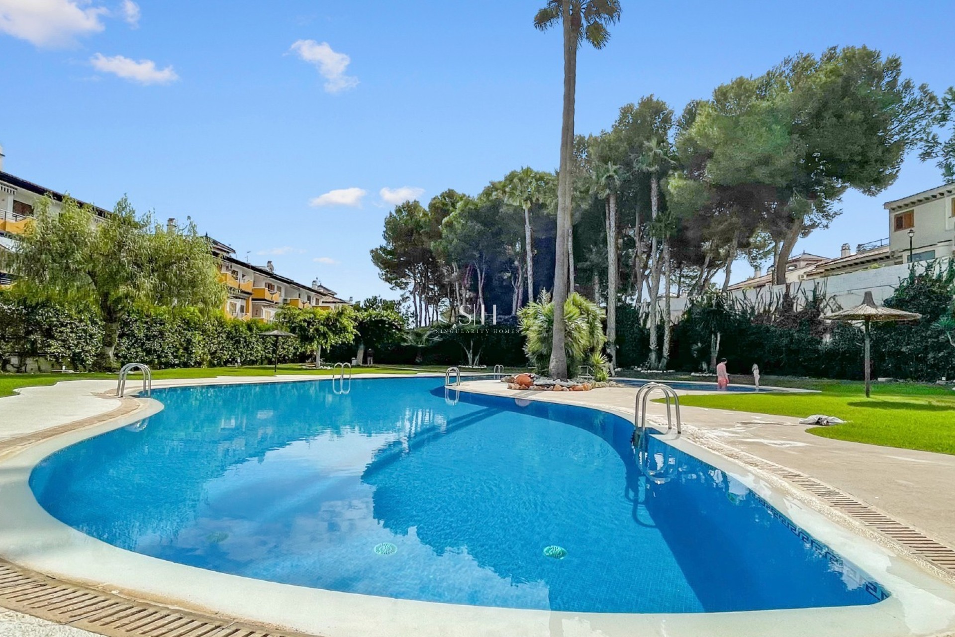 Resale - Apartment / flat - Mil Palmeras
