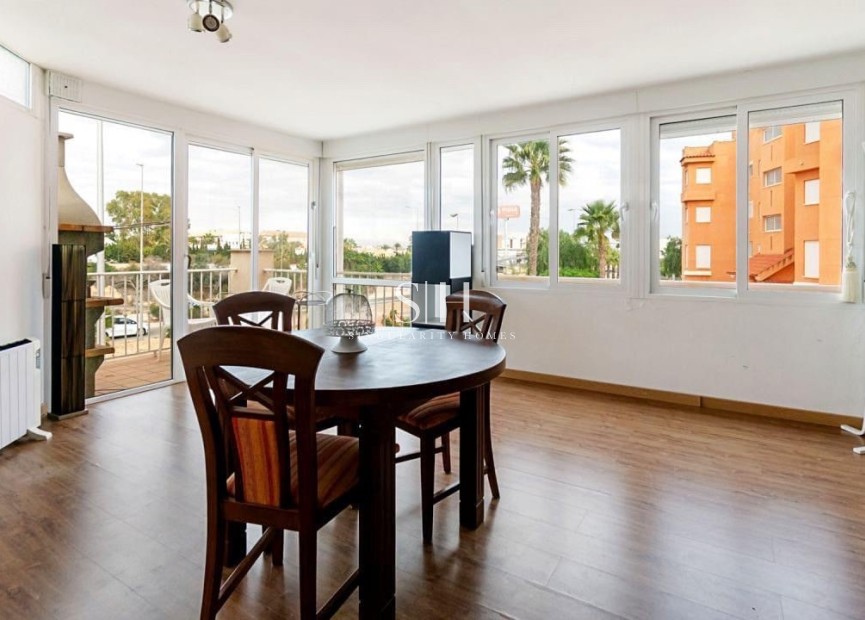 Resale - Apartment / flat - Orihuela Costa - Dehesa de campoamor