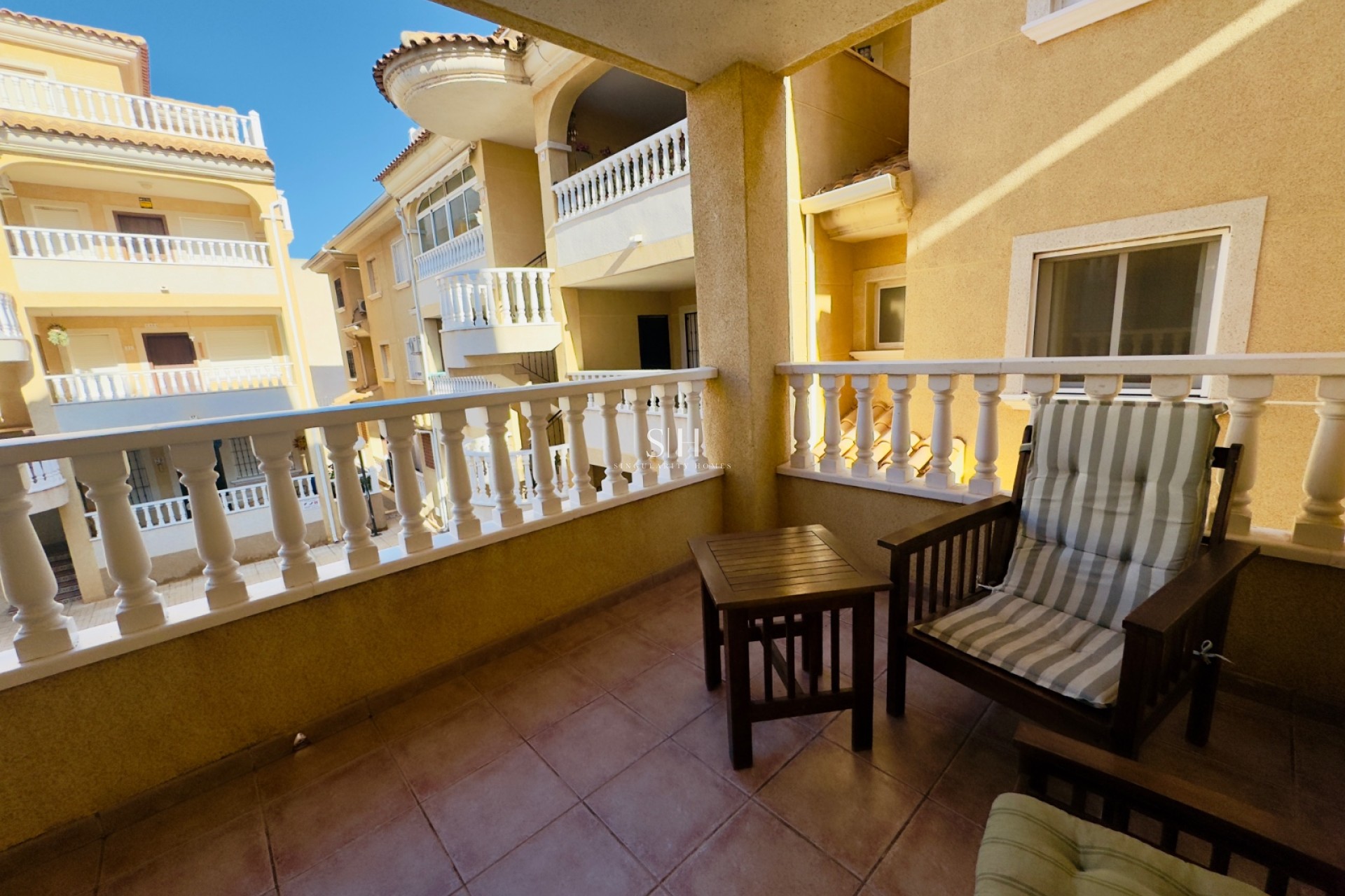 Resale - Apartment / flat - Orihuela Costa - La Florida