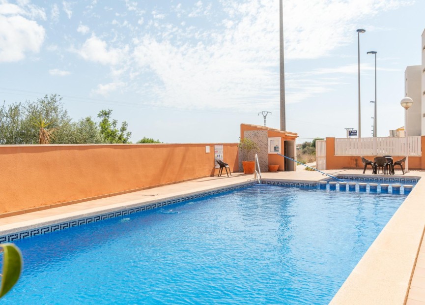 Resale - Apartment / flat - Orihuela Costa - Los Dolses