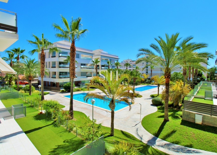 Resale - Apartment / flat - Orihuela Costa - Los Dolses