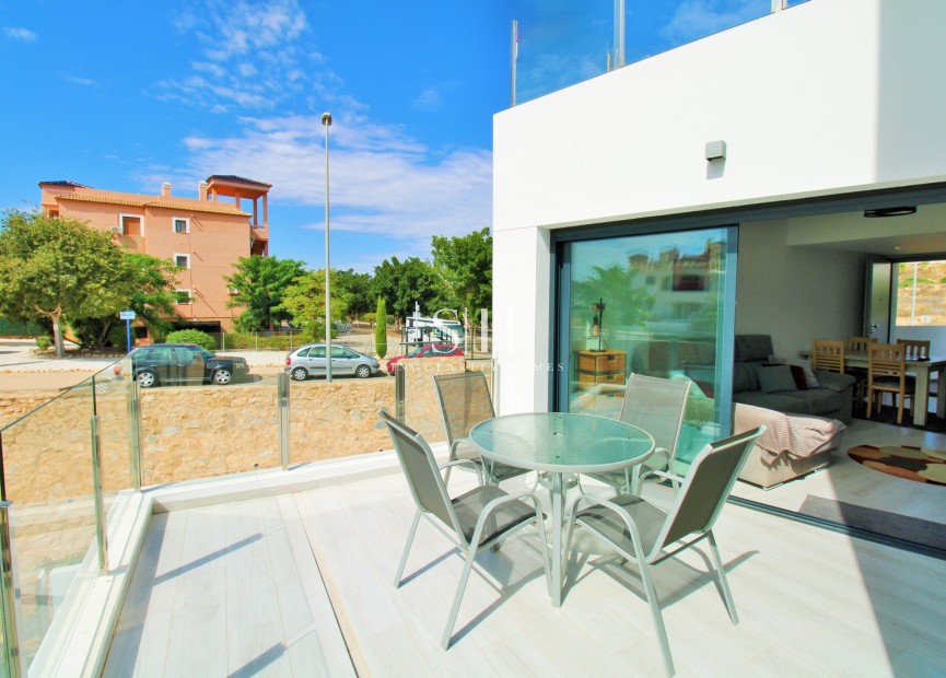 Resale - Apartment / flat - Orihuela Costa - PAU 8