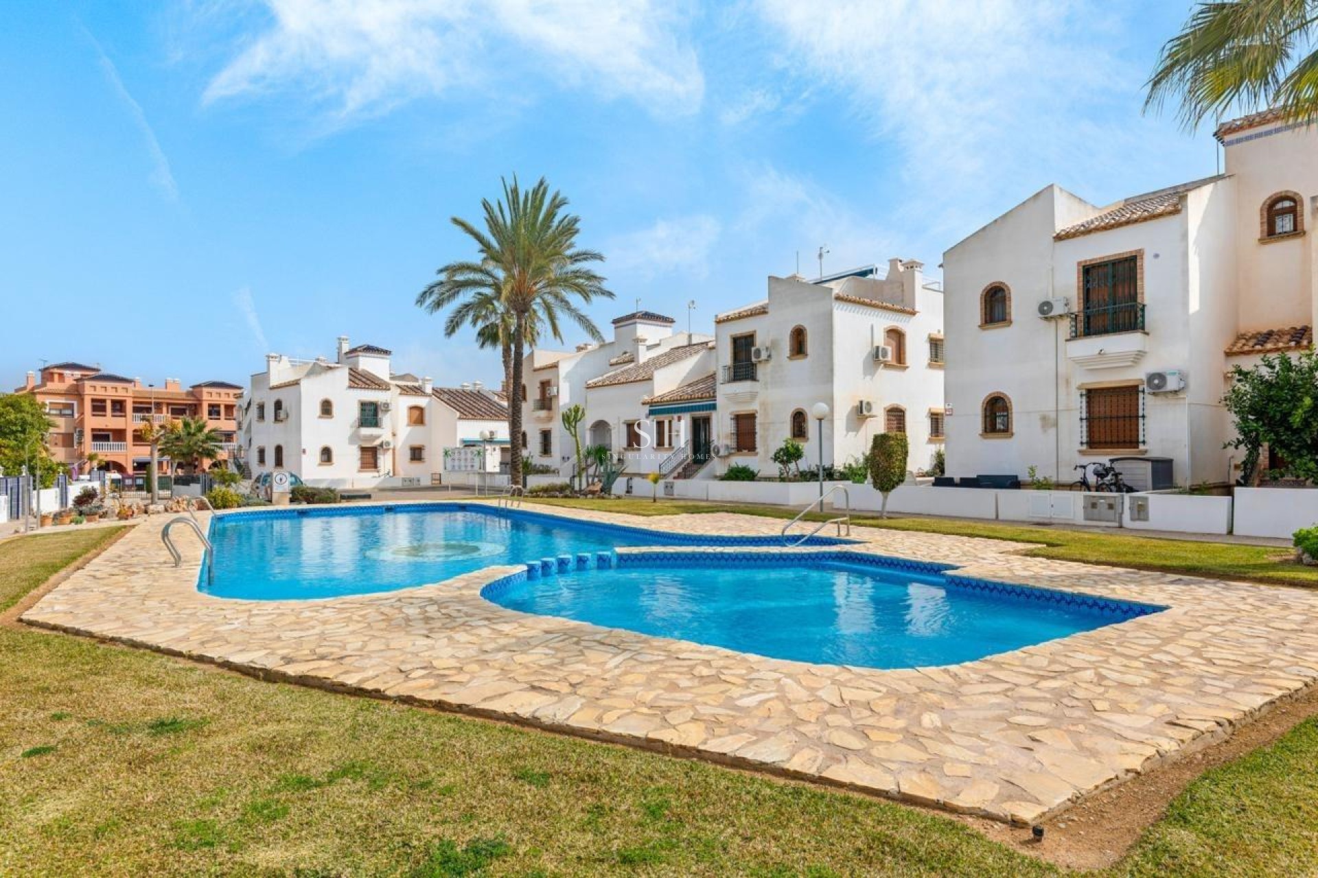 Resale - Apartment / flat - Orihuela Costa - PAU 8