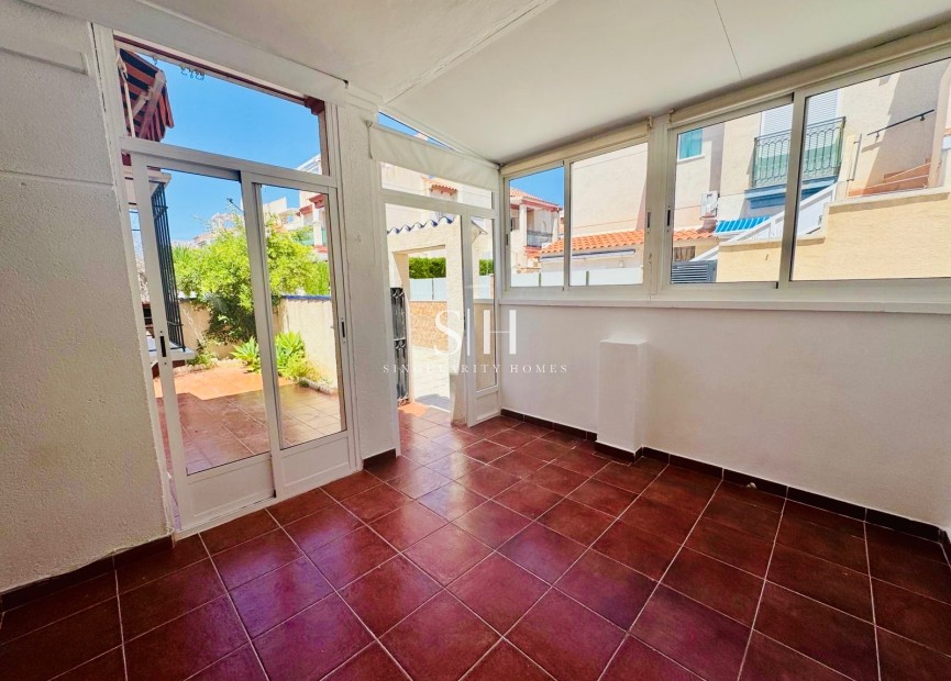 Resale - Apartment / flat - Orihuela Costa - Playa Flamenca