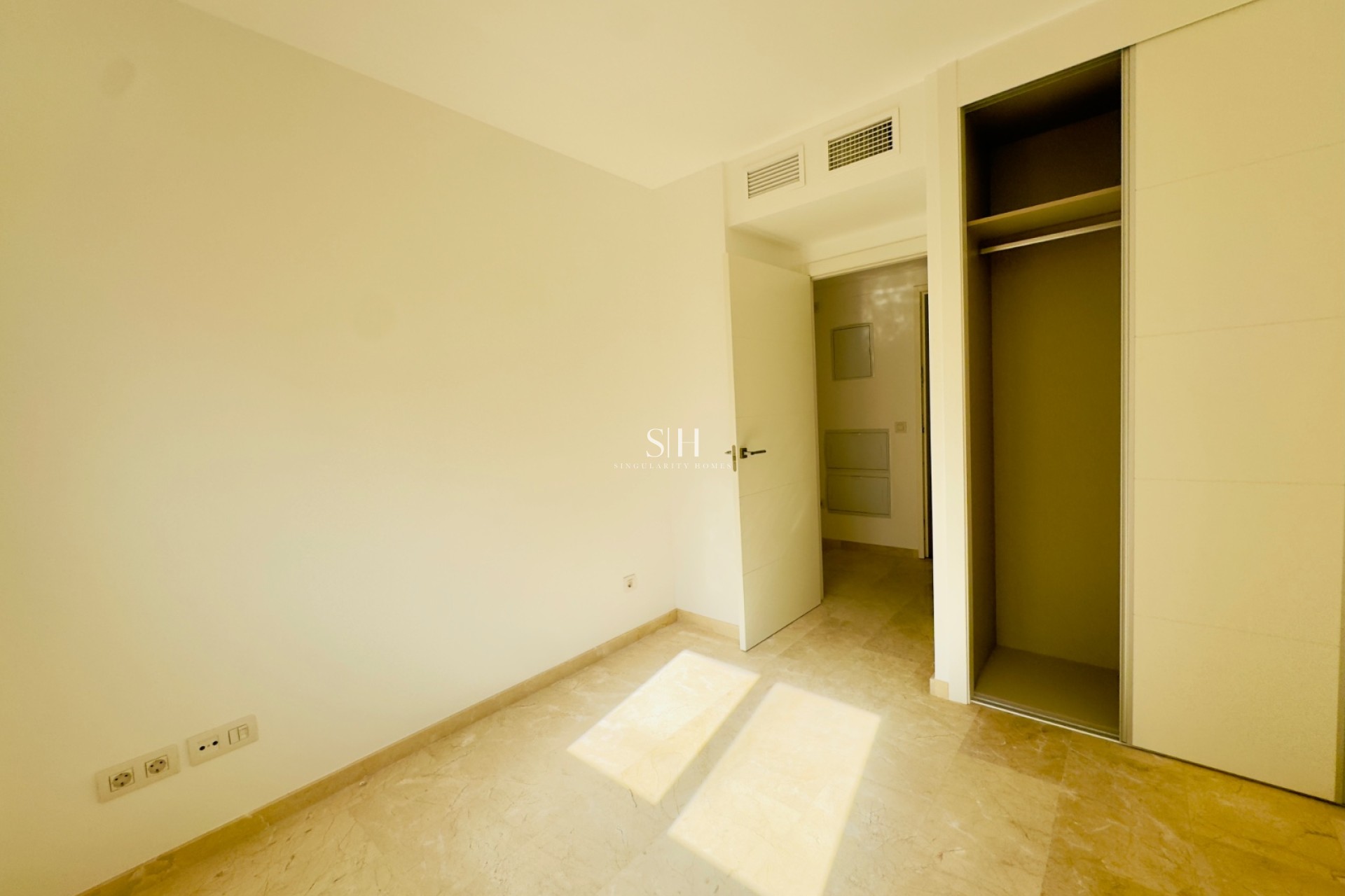 Resale - Apartment / flat - Orihuela Costa - Punta Prima