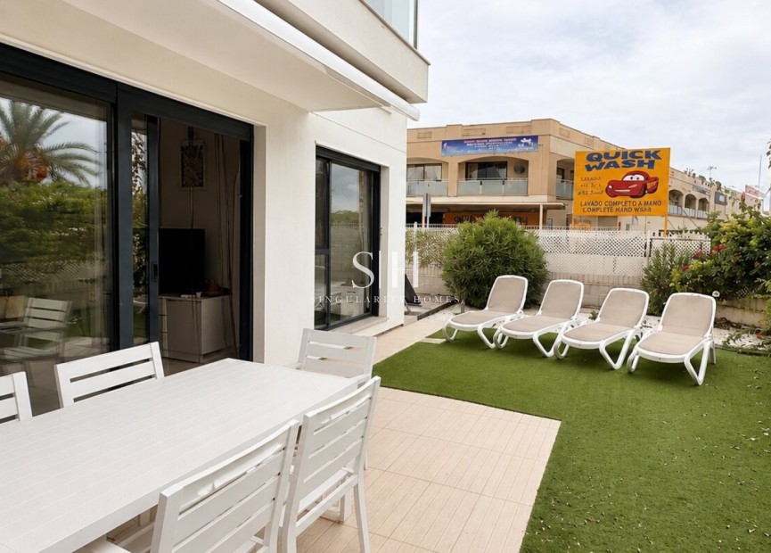 Resale - Apartment / flat - Orihuela Costa - Punta Prima