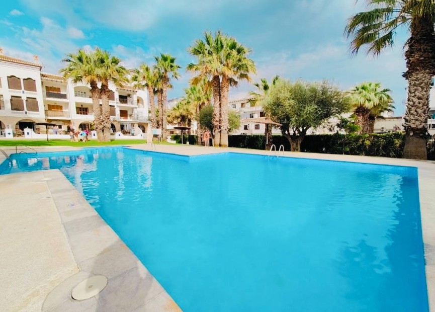 Resale - Apartment / flat - Orihuela Costa - Villamartín