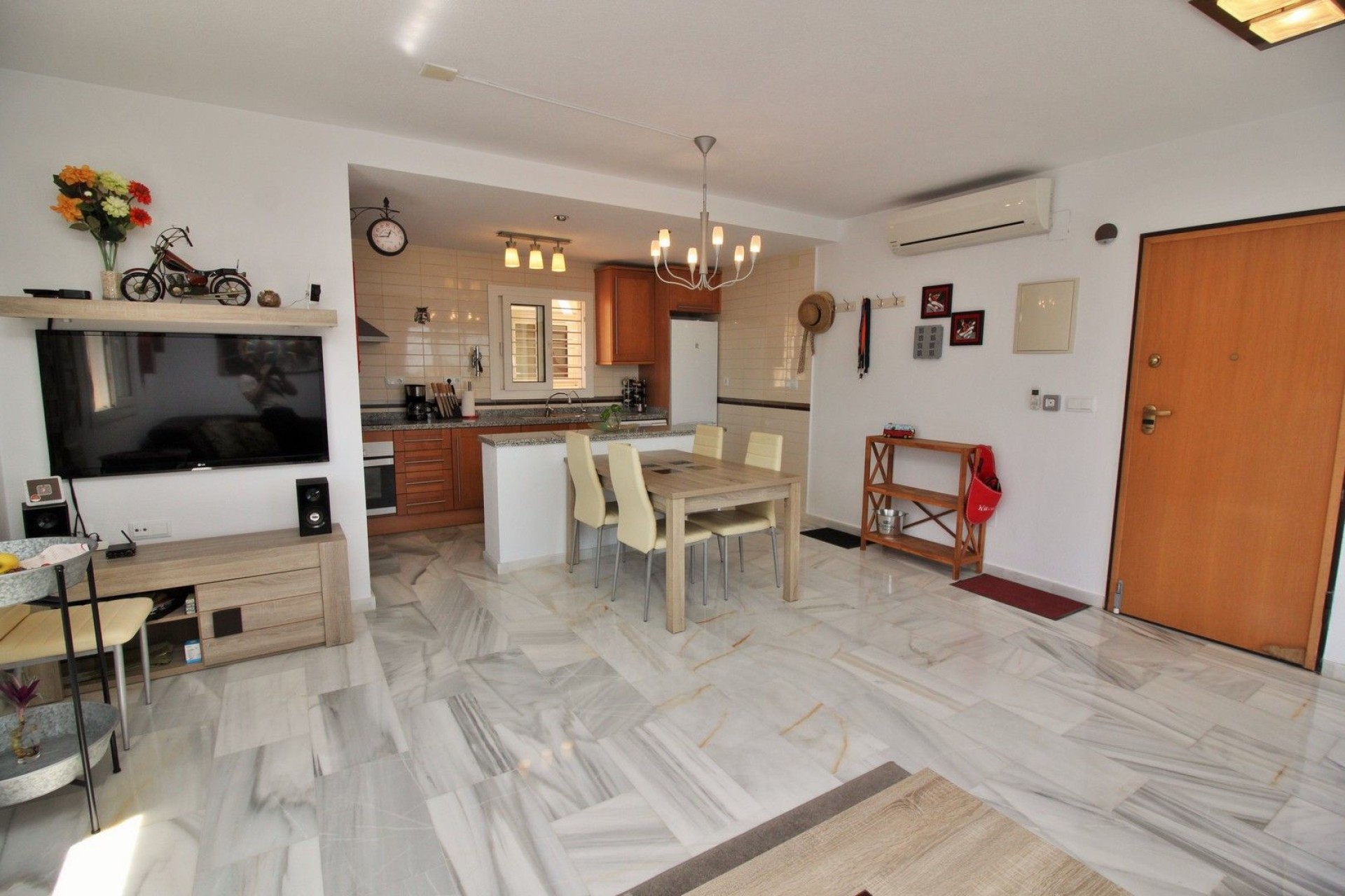 Resale - Apartment / flat - Orihuela Costa - Villamartín