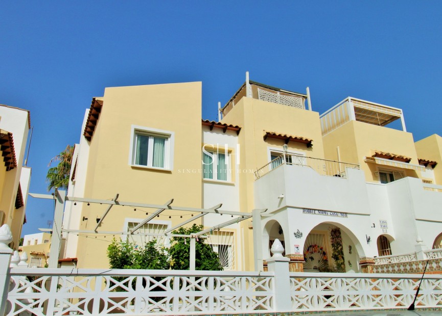 Resale - Apartment / flat - Orihuela Costa - Villamartin