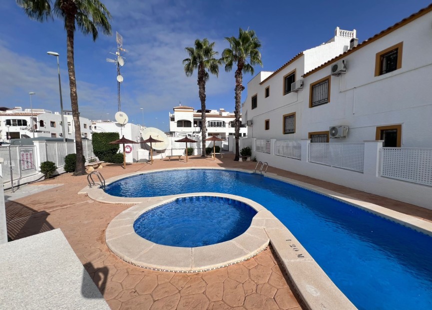 Resale - Apartment / flat - Orihuela - Inland