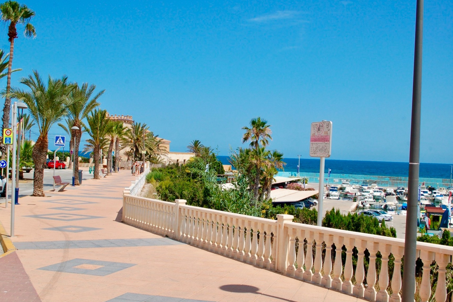 Resale - Apartment / flat - Pilar de la Horadada - Costa Blanca