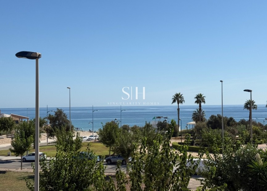 Resale - Apartment / flat - Pilar de la Horadada - Costa Blanca