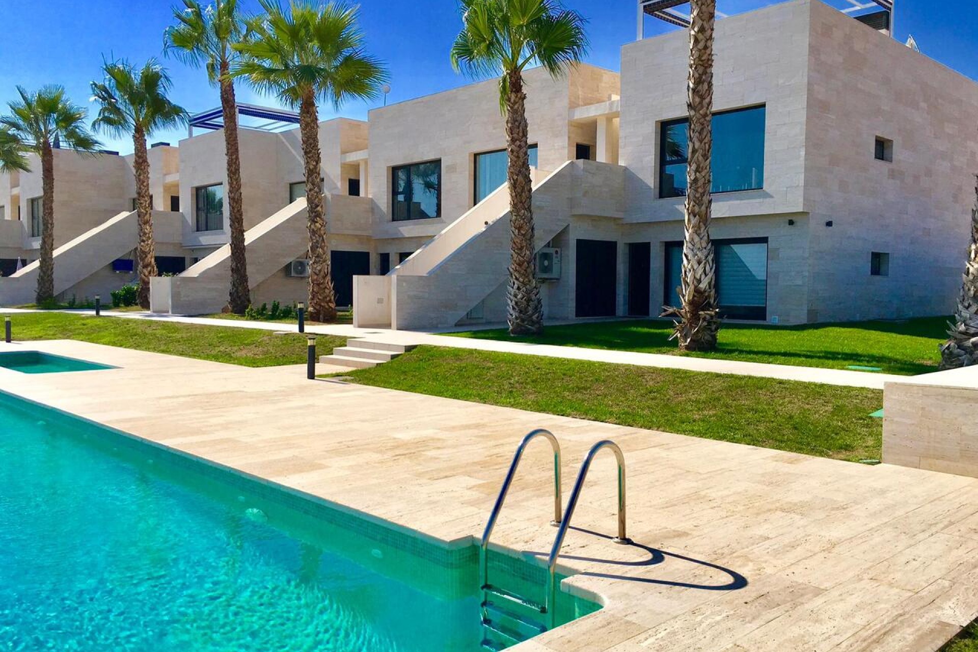 Resale - Apartment / flat - Pilar de la Horadada - Costa Blanca