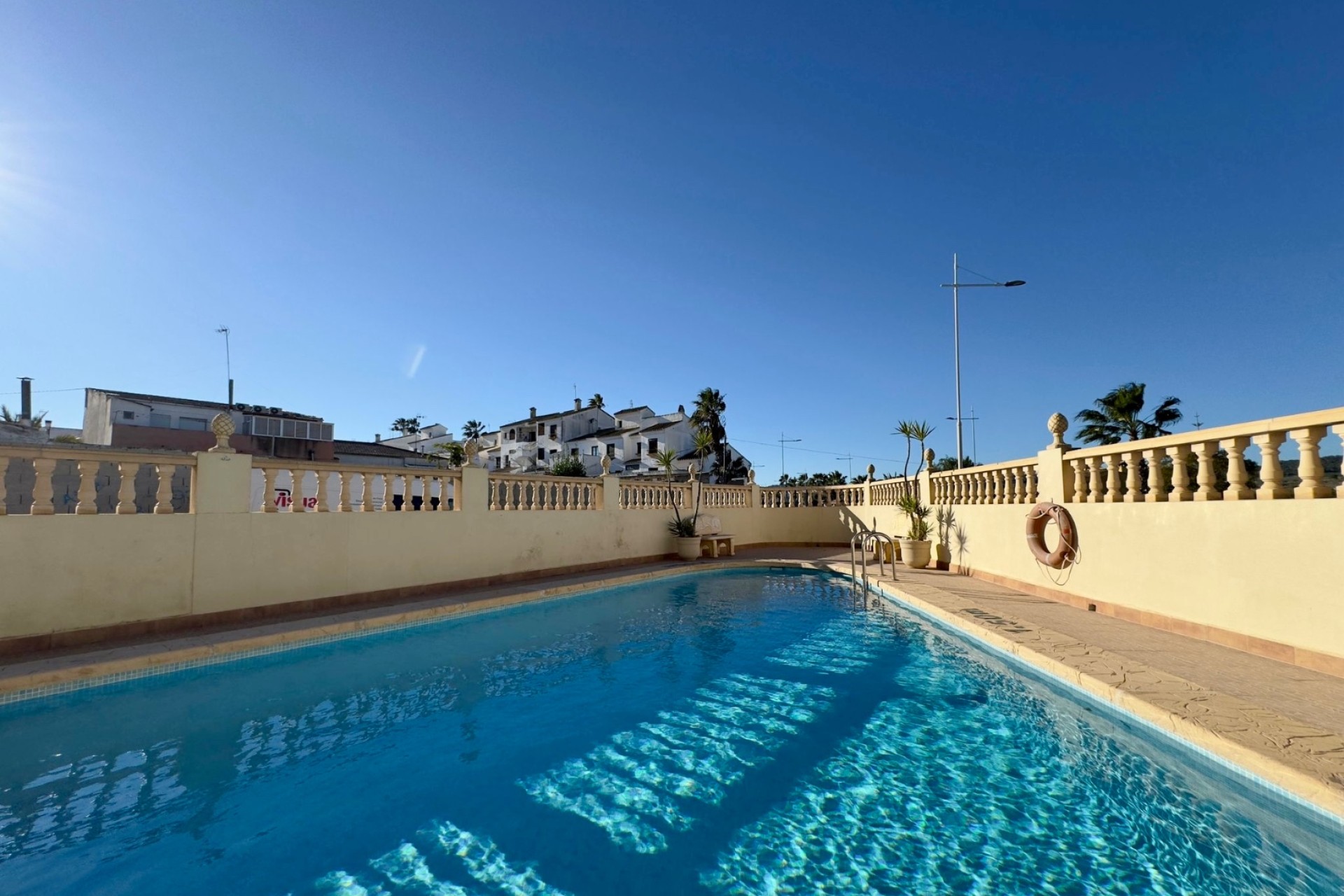 Resale - Apartment / flat - San Miguel de Salinas