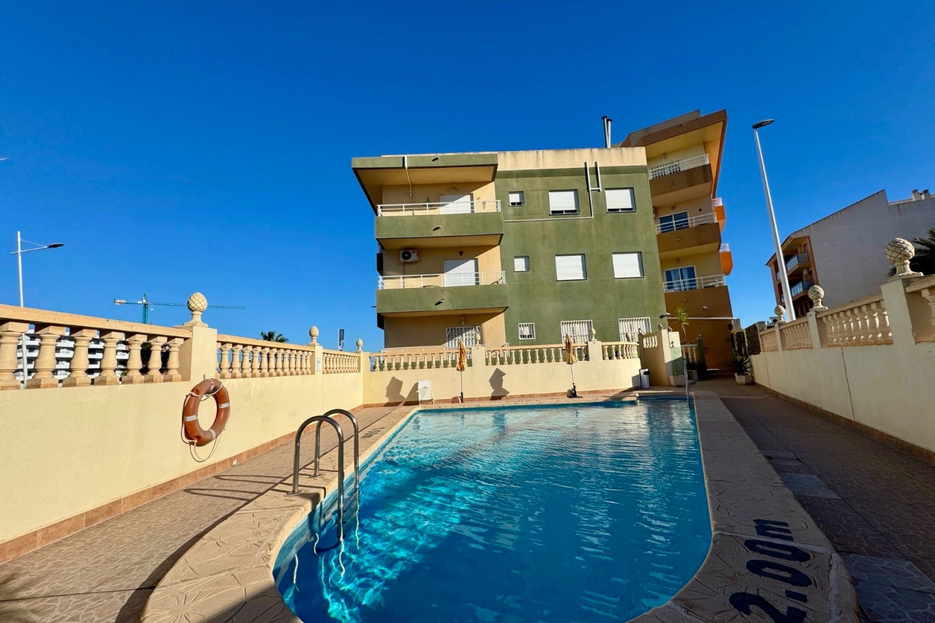 Resale - Apartment / flat - San Miguel de Salinas