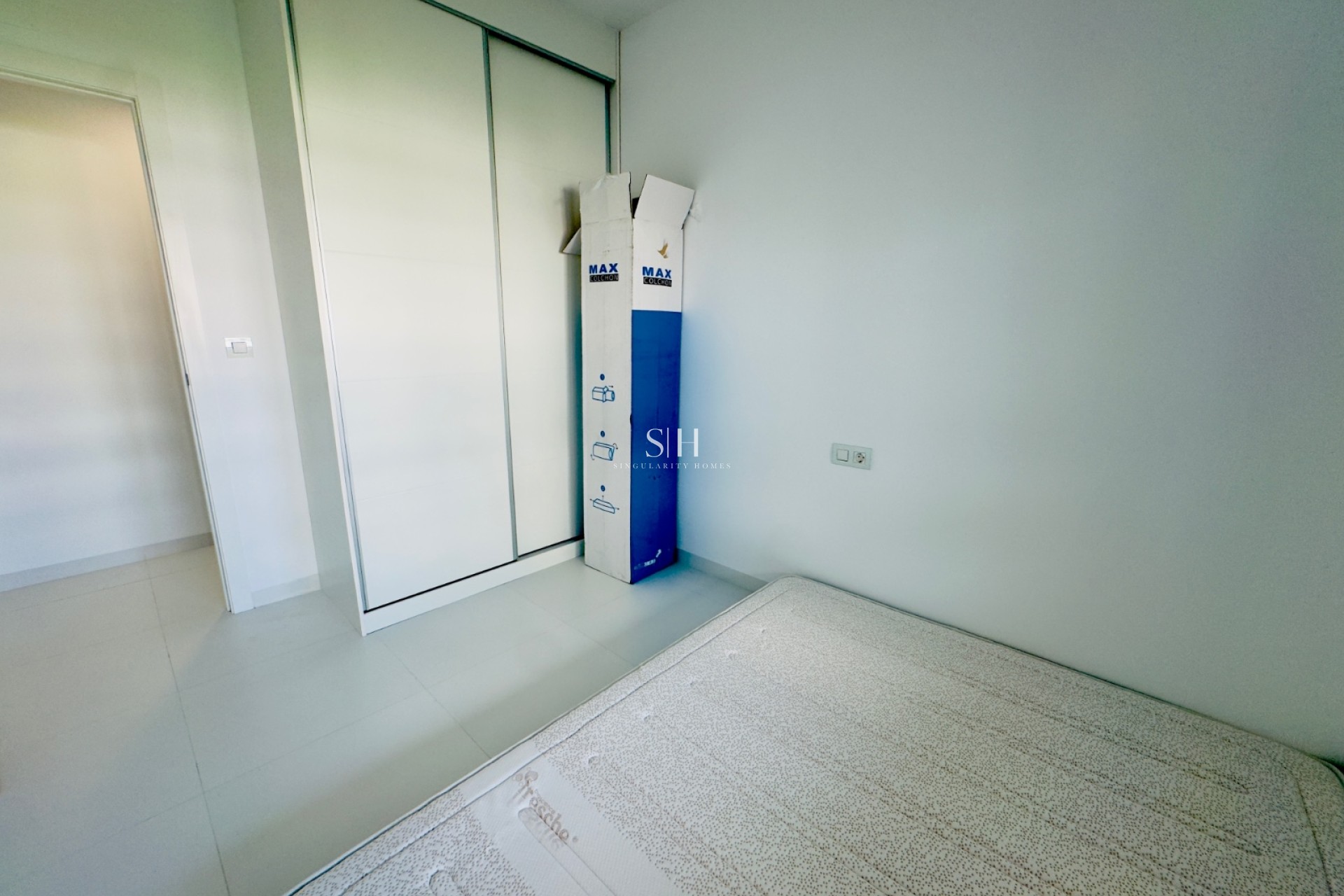 Resale - Apartment / flat - San Miguel de Salinas