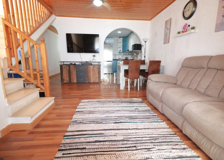 Resale - Apartment / flat - Torrevieja - Acequion