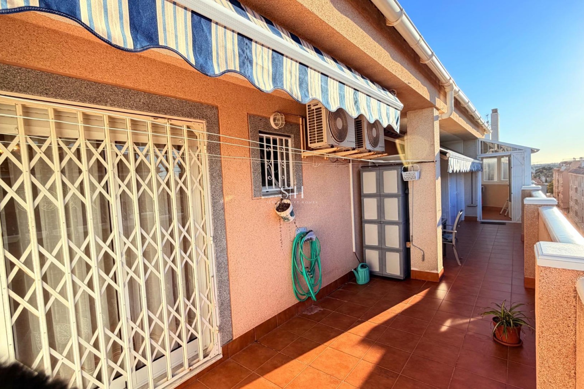 Resale - Apartment / flat - Torrevieja - Acequion