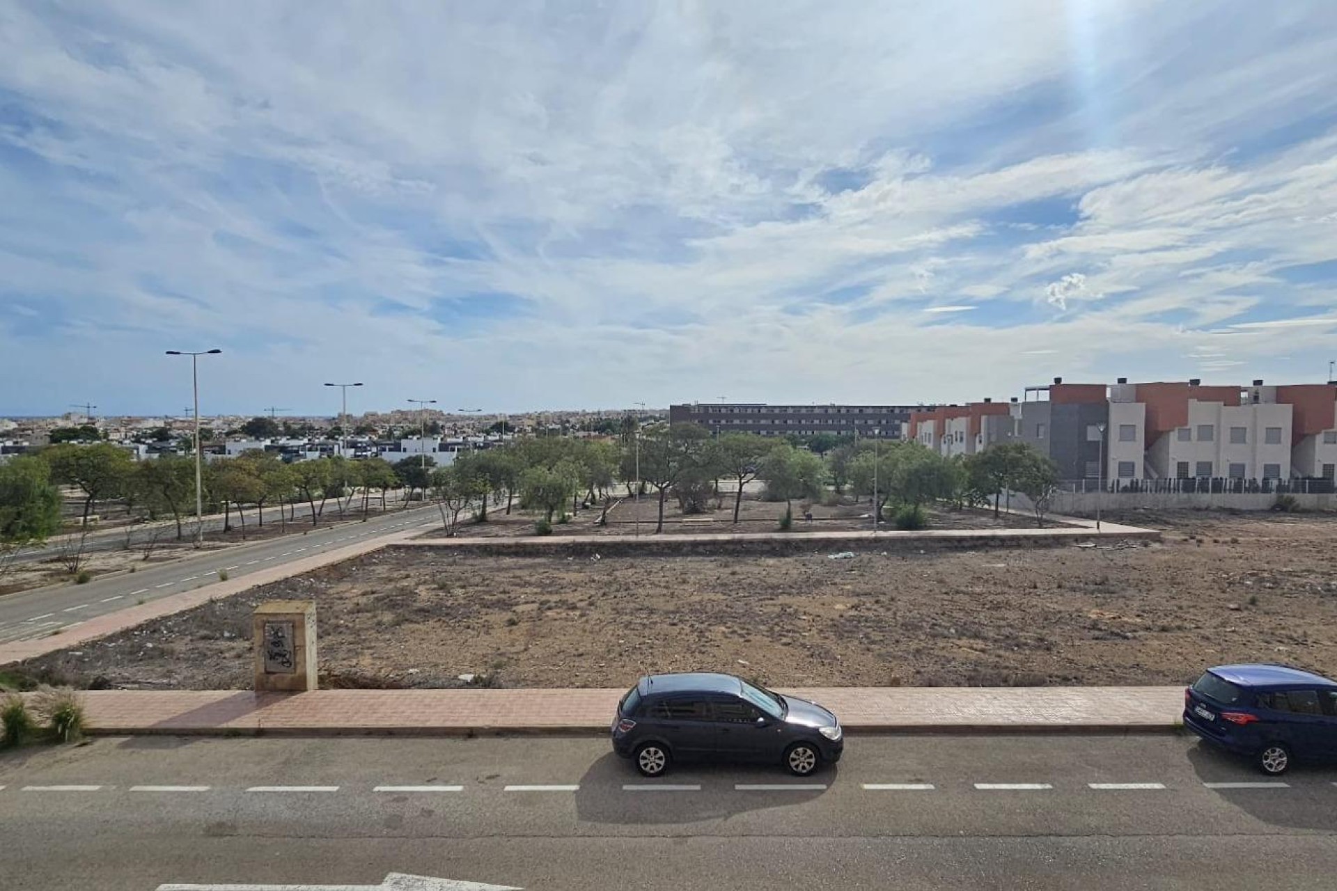 Resale - Apartment / flat - Torrevieja - aguas nuevas