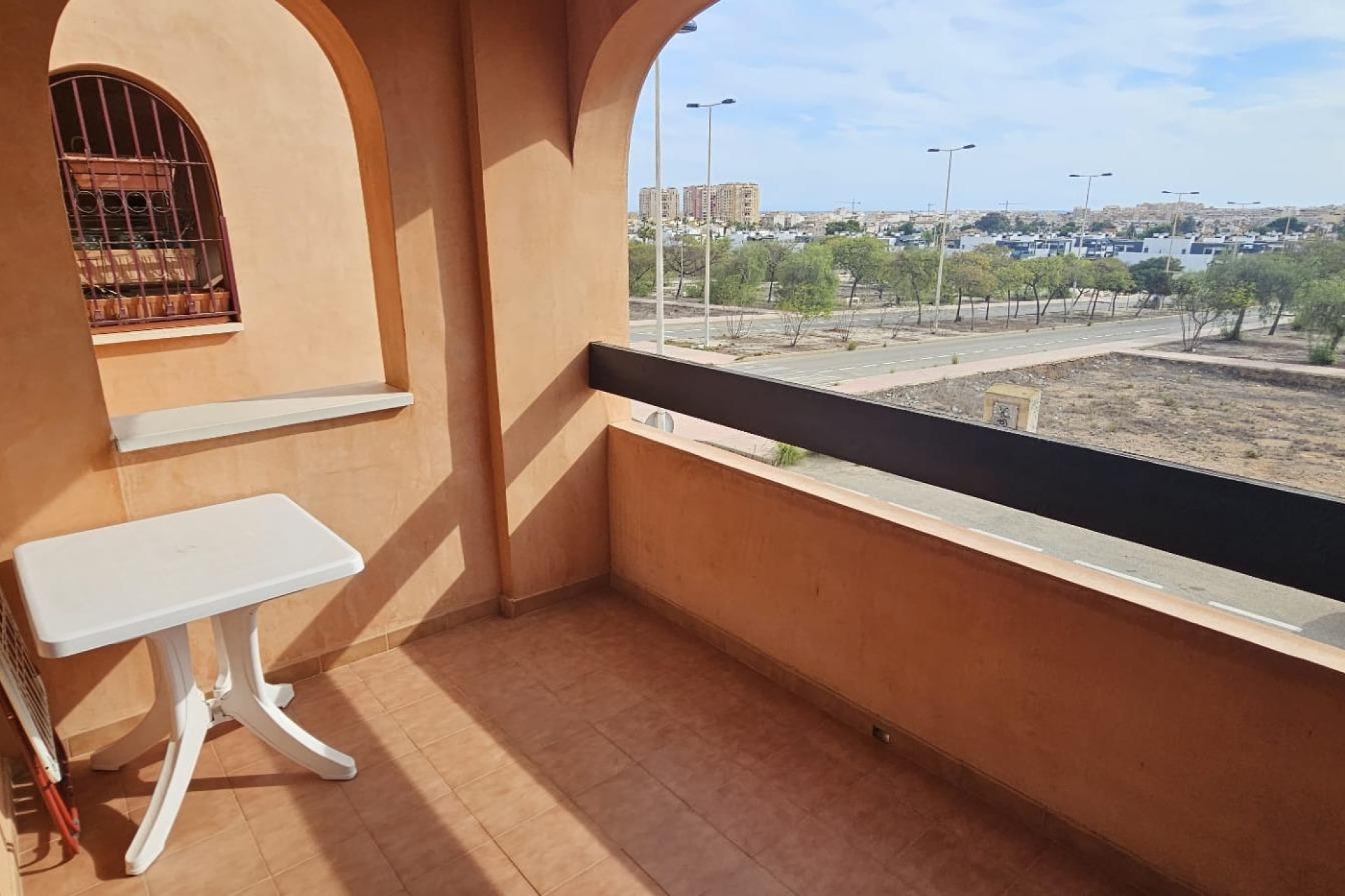 Resale - Apartment / flat - Torrevieja - aguas nuevas