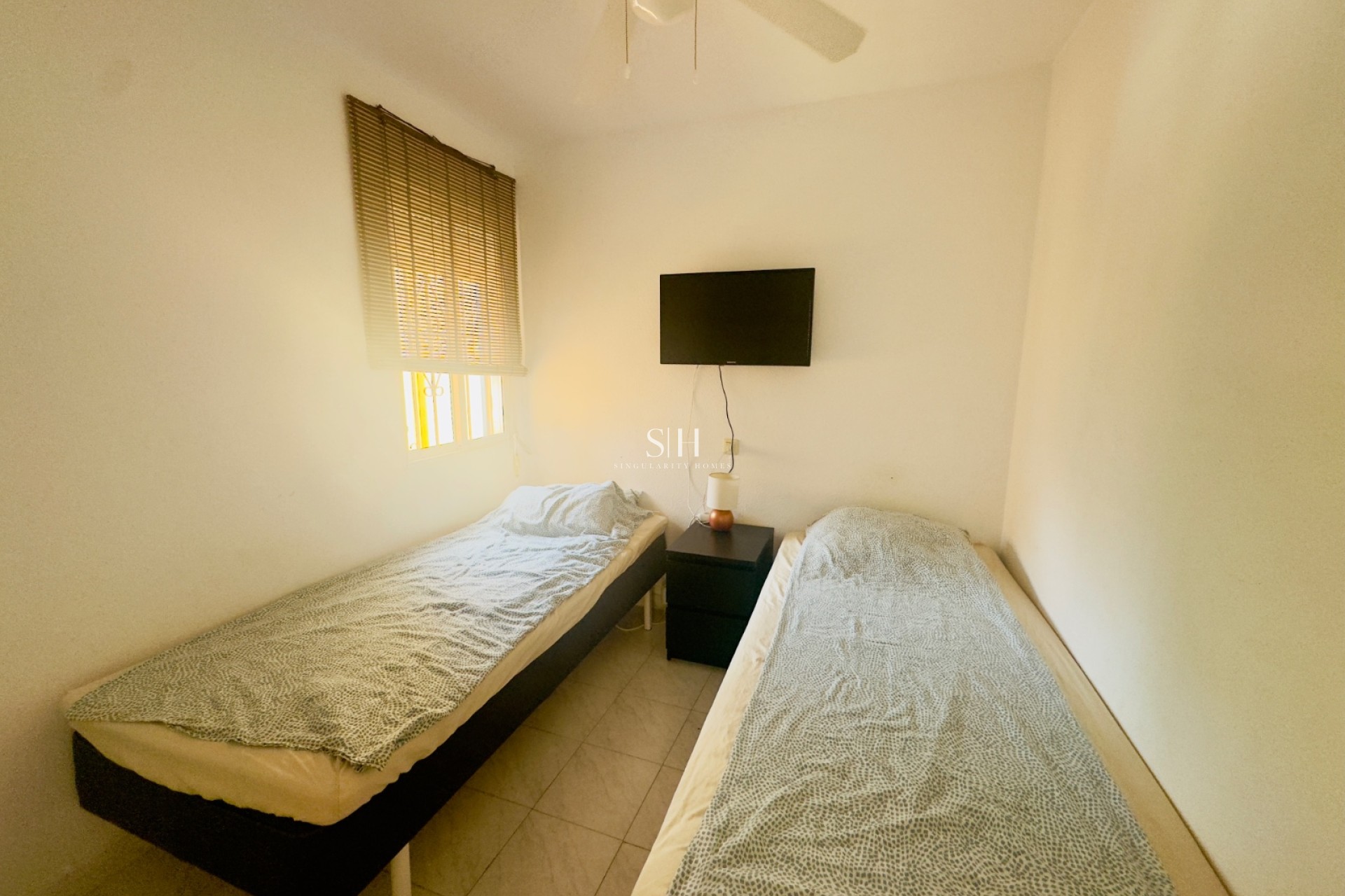 Resale - Apartment / flat - Torrevieja - Aguas Nuevas