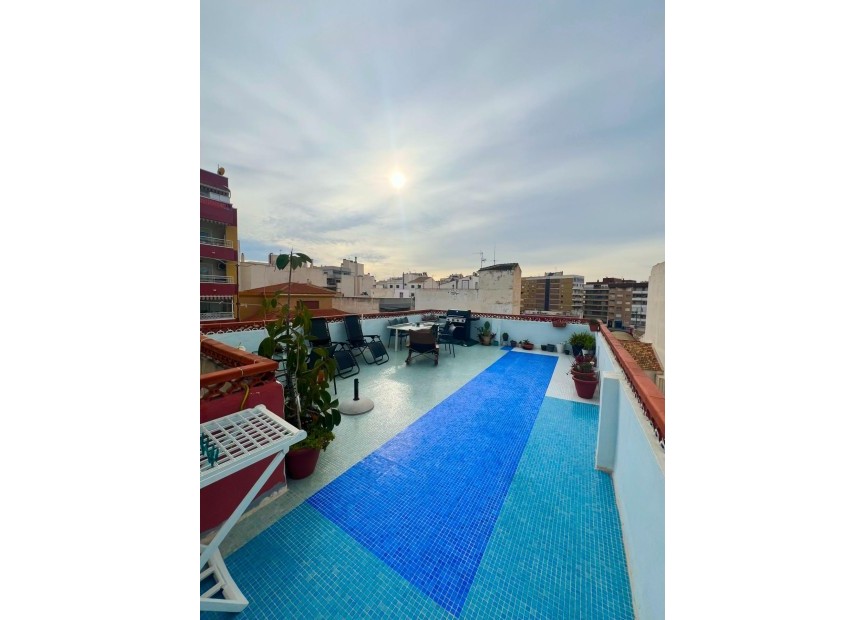 Resale - Apartment / flat - Torrevieja - Centro