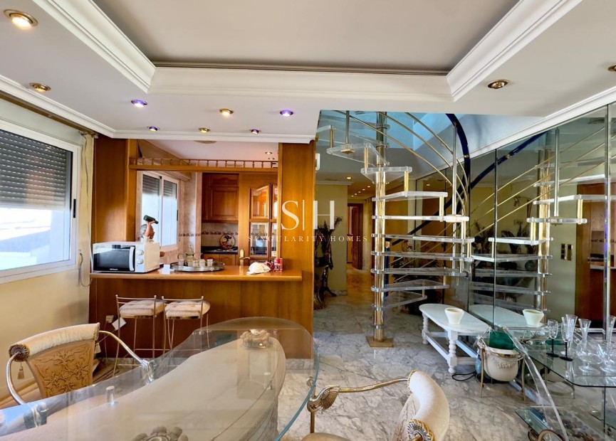 Resale - Apartment / flat - Torrevieja - Centro