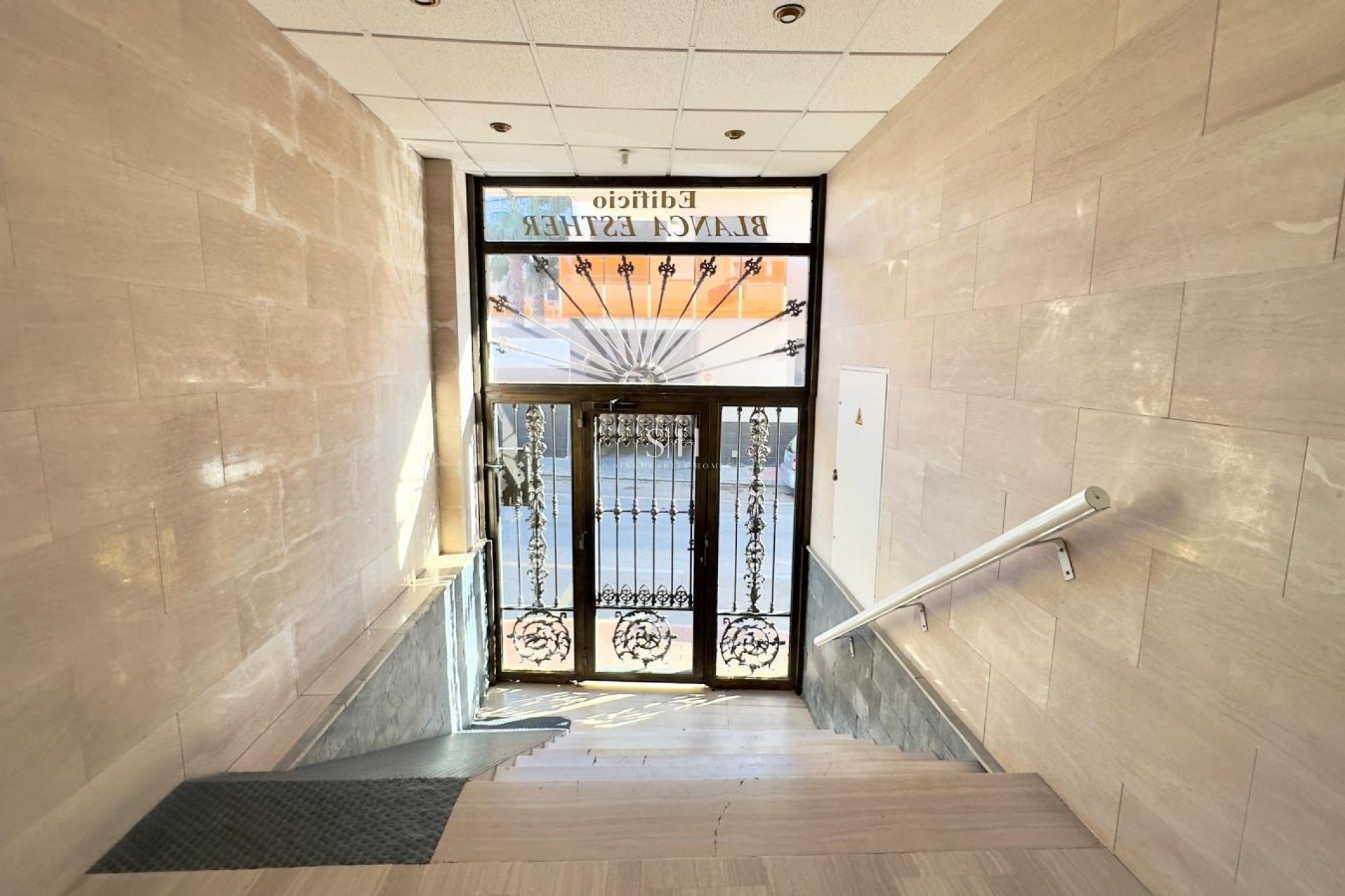 Resale - Apartment / flat - Torrevieja - Centro