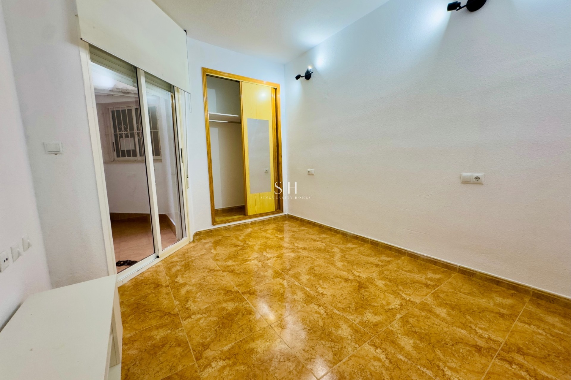 Resale - Apartment / flat - Torrevieja - Centro