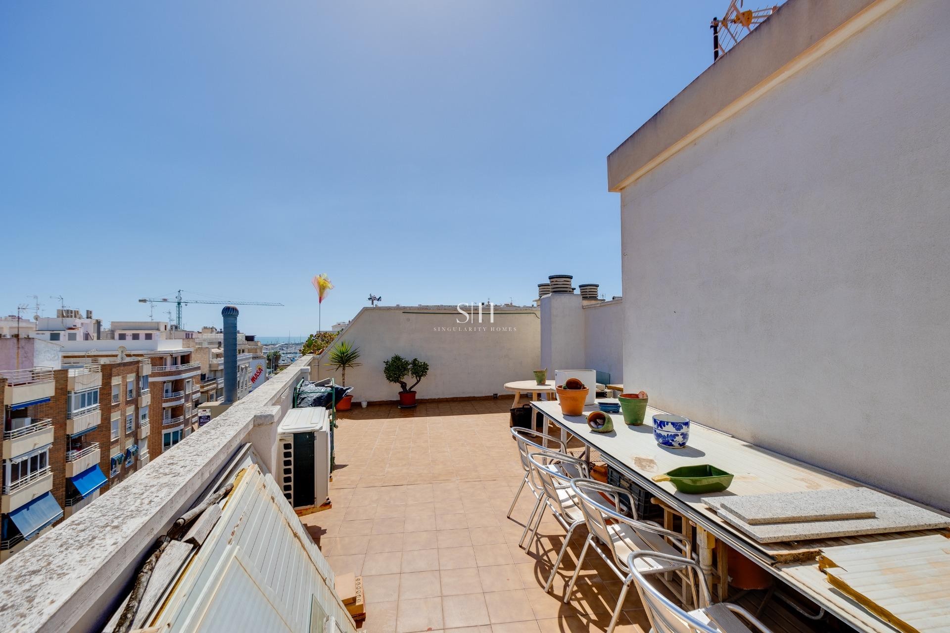 Resale - Apartment / flat - Torrevieja - Centro