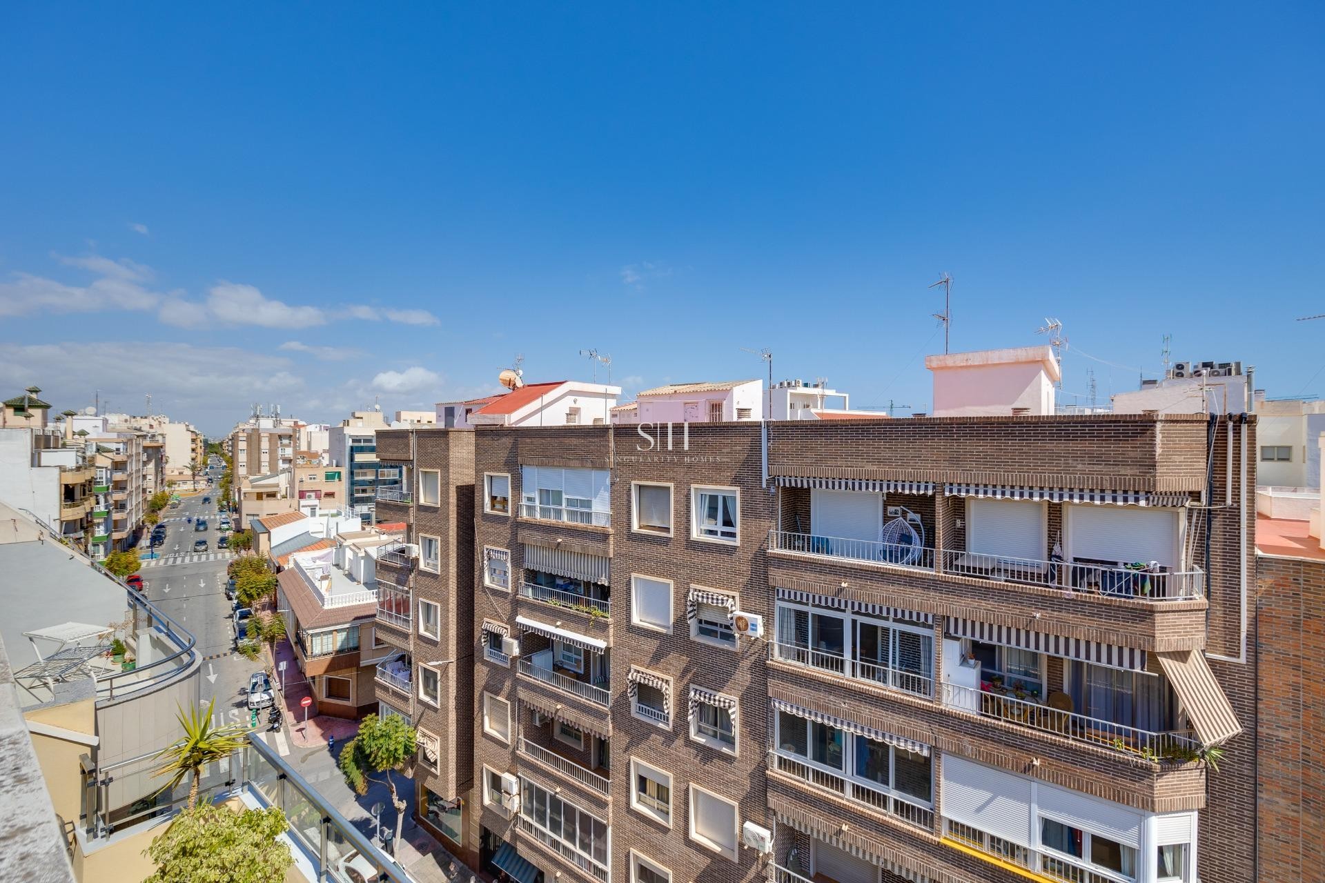 Resale - Apartment / flat - Torrevieja - Centro