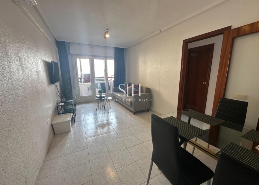 Resale - Apartment / flat - Torrevieja - Centro