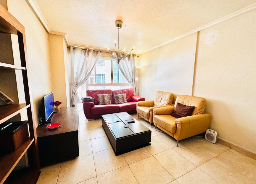 Resale - Apartment / flat - Torrevieja - Centro