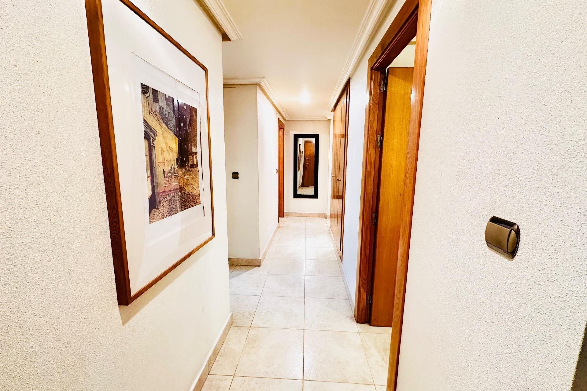 Resale - Apartment / flat - Torrevieja - Centro