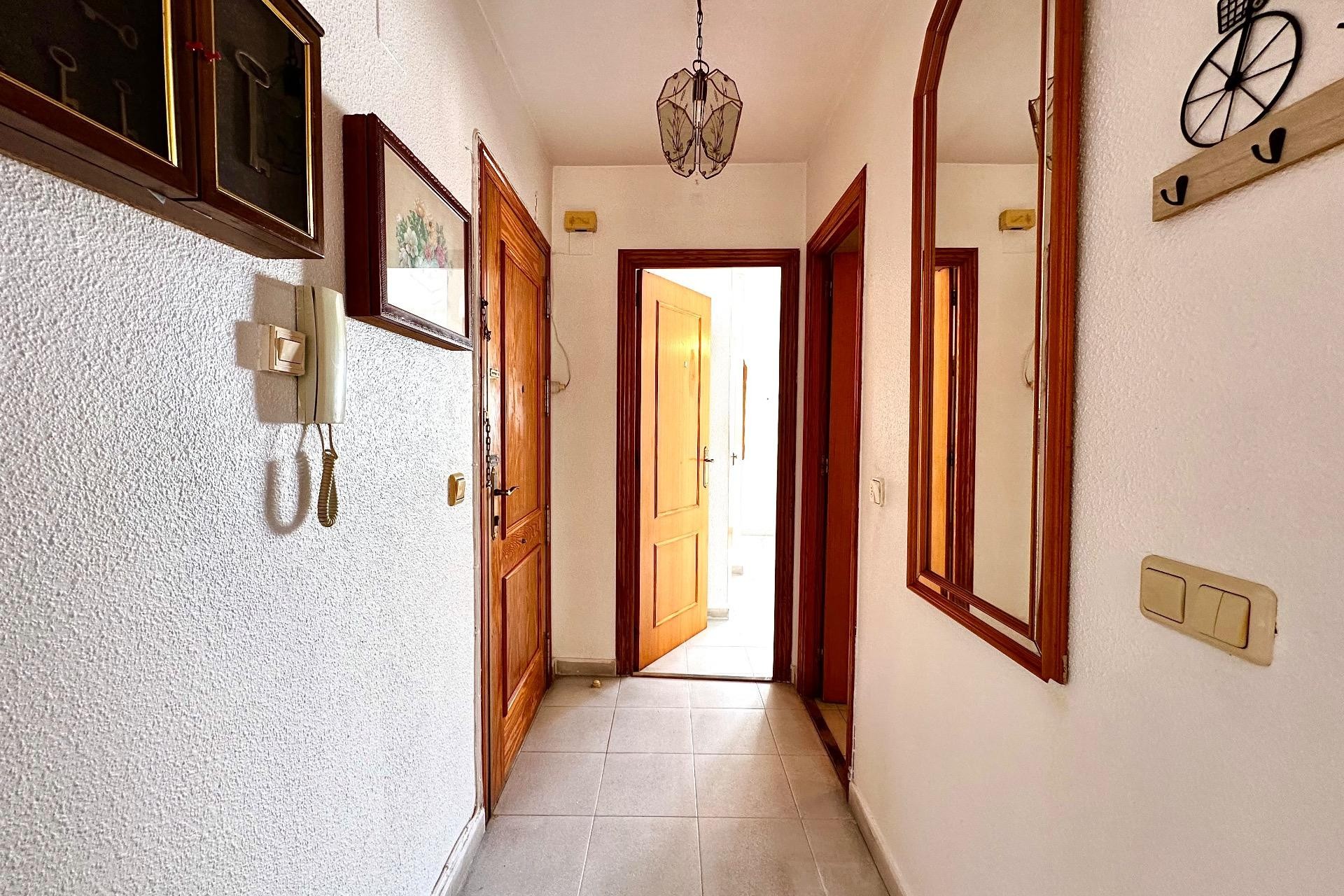 Resale - Apartment / flat - Torrevieja - Centro