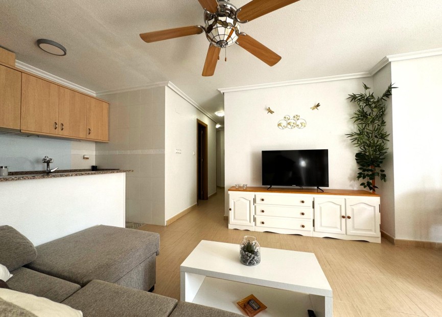 Resale - Apartment / flat - Torrevieja - Centro